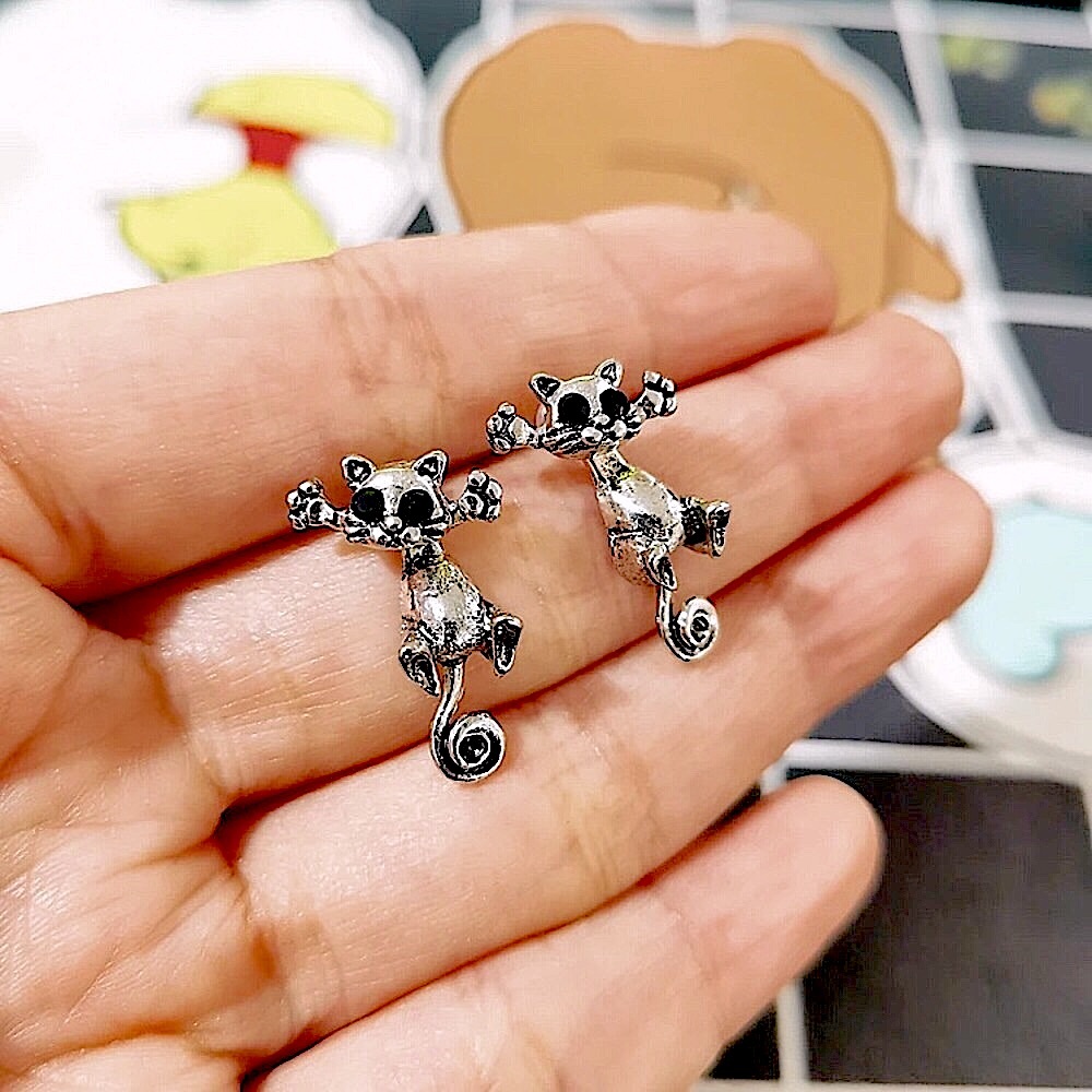 3D Silver Cat earrings 🐈⬛